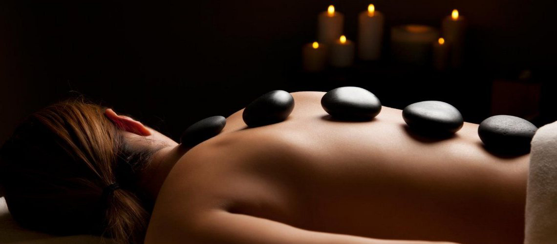 MASSAGE AUX PIERRES CHAUDES Paris